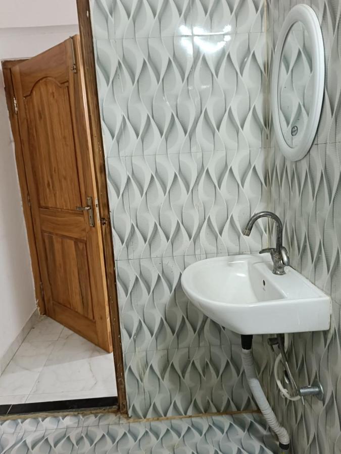 Hotel Atithi Grand Гувахати Экстерьер фото